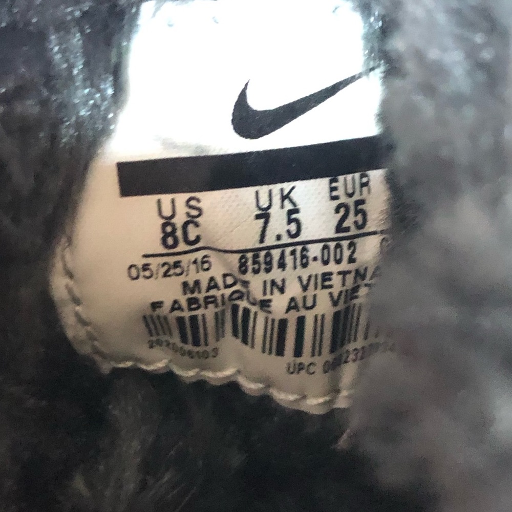 * | Nike | Roshe One Hi SE. Size 8. - Picture 2 of 7